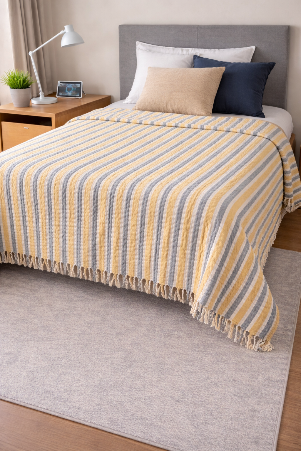 Yellow-Navy